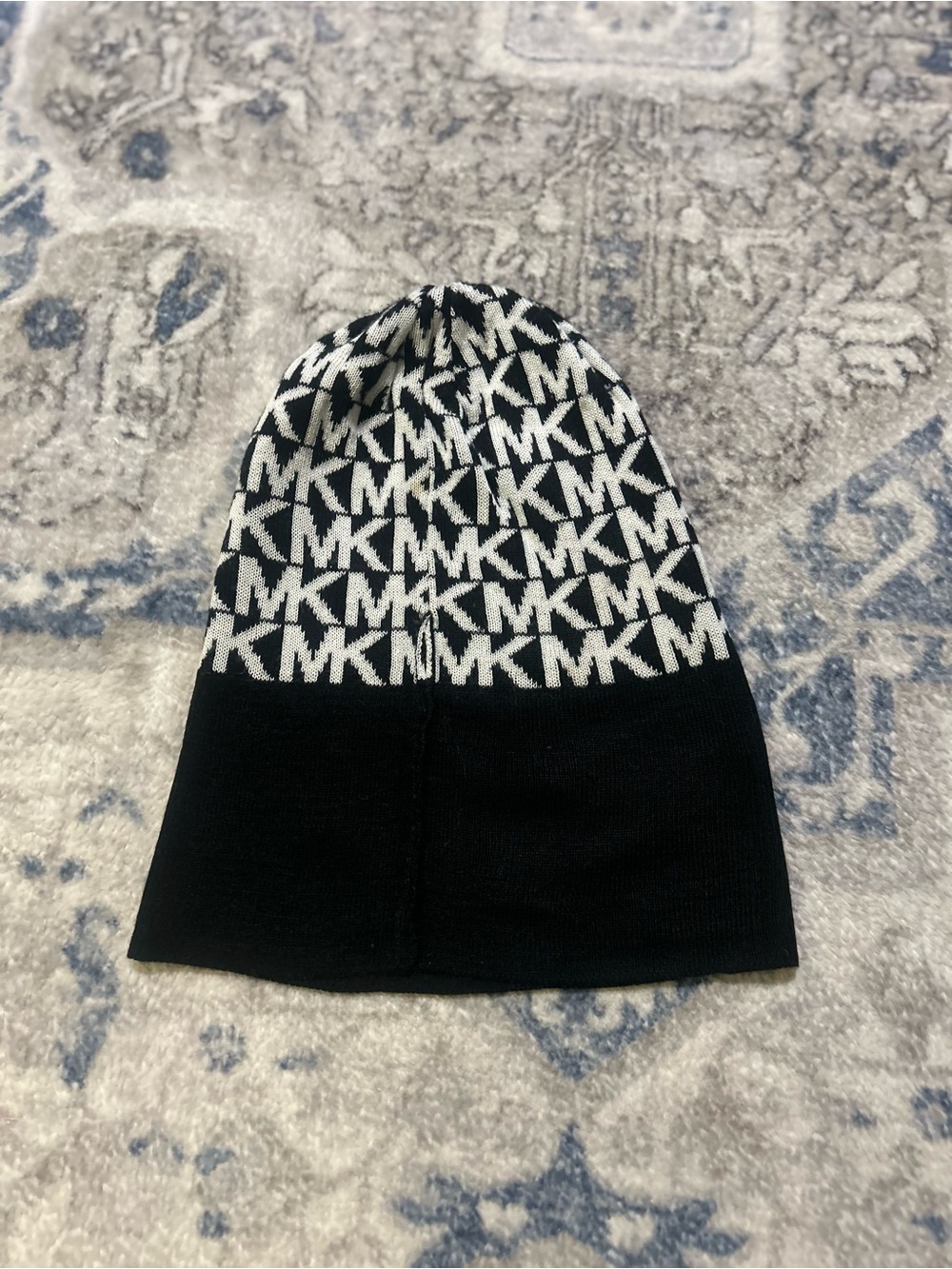 Michael Kors Logo Black & White Beanie